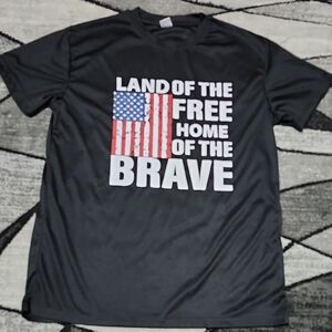 "LAND OF THE FREE HOME OF THE BRAVE" BLACK AMERICAN FLAG TEE-SHIRT LARGE